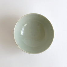 Load image into Gallery viewer, 青白磁飯碗(大) / 阿南維也