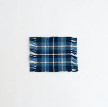 Load image into Gallery viewer, コースター(格子 本藍 1) / 倉敷本染手織研究所