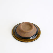 Load image into Gallery viewer, 飴釉取皿 / 佐藤大寿