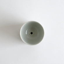 画像をギャラリービューアに読み込む, 白磁一輪挿し(筒) / 阿南維也