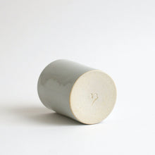 画像をギャラリービューアに読み込む, 白磁一輪挿し(筒) / 阿南維也