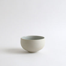 画像をギャラリービューアに読み込む, 白磁掛け分けボウル / 阿南維也