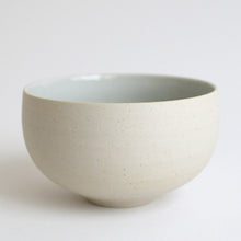 画像をギャラリービューアに読み込む, 白磁掛け分けボウル / 阿南維也