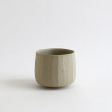 Load image into Gallery viewer, 白花茶碗 / 森本仁