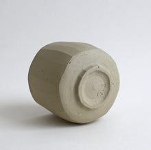 Load image into Gallery viewer, 白花茶碗 / 森本仁