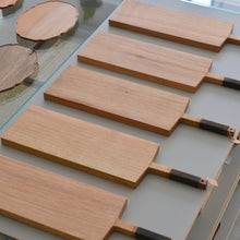 Load image into Gallery viewer, カッティングボード (大 ) / 藤崎均