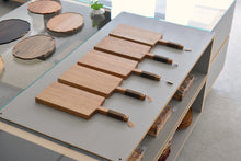 Load image into Gallery viewer, カッティングボード (小 ) / 藤崎均