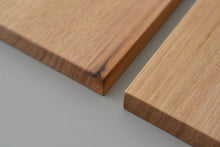 Load image into Gallery viewer, カッティングボード (小 ) / 藤崎均