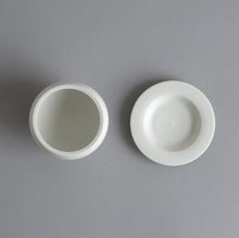 Load image into Gallery viewer, 蓋物小(柞) / 高久敏士