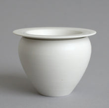 Load image into Gallery viewer, 蓋物小(柞) / 高久敏士