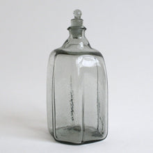 画像をギャラリービューアに読み込む, 栓付き角瓶 中 / 笹川健一