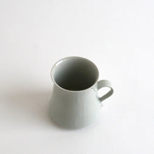 画像をギャラリービューアに読み込む, 白磁マグ / 阿南維也