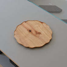 Load image into Gallery viewer, 輪花丸皿 (8寸 / くす) / 藤崎均