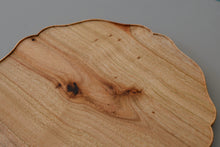 Load image into Gallery viewer, 輪花丸皿 (8寸 / くす) / 藤崎均