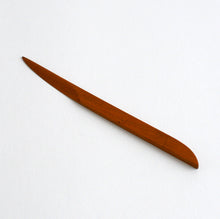 Load image into Gallery viewer, 菓子切 / 芦田貞晴