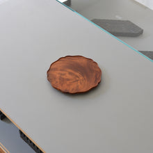 画像をギャラリービューアに読み込む, 輪花丸皿 (5寸5分 / けやき) / 藤崎均
