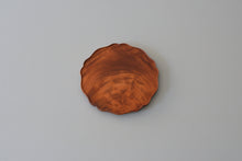 画像をギャラリービューアに読み込む, 輪花丸皿 (5寸5分 / けやき) / 藤崎均