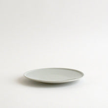 Load image into Gallery viewer, 白磁細リム5.5寸皿 / 阿南維也