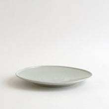 画像をギャラリービューアに読み込む, 白磁細リム7寸皿 / 阿南維也