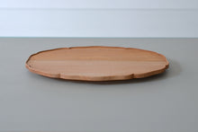 Load image into Gallery viewer, 輪花楕円皿 (8寸 / かば) / 藤崎均