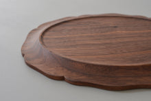 画像をギャラリービューアに読み込む, 輪花楕円皿 (8寸 / ウォールナット) / 藤崎均