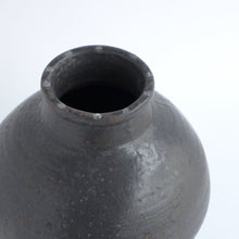 画像をギャラリービューアに読み込む, 炭化 壺 / 日高伸治