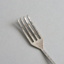 画像をギャラリービューアに読み込む, YT フォーク L / 竹俣勇壱