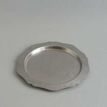 Load image into Gallery viewer, 輪花皿 L / 竹俣勇壱