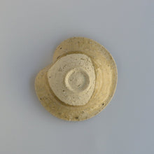 画像をギャラリービューアに読み込む, 黄灰釉 五寸鉢 一弁 / 安達健