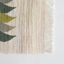 画像をギャラリービューアに読み込む, 麻のテーブルランナー 20*150 (leaf; ブルー×グレー×オリーヴ)/ 神山結子