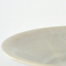 Load image into Gallery viewer, 灰釉7寸平鉢 / 佐藤大寿