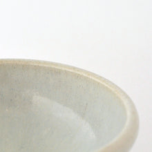 Load image into Gallery viewer, 灰釉玉緑六寸鉢 / 佐藤大寿