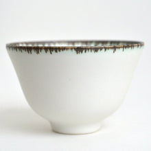 Load image into Gallery viewer, 飯碗(白雲ブロンズ縁); 千田稚子