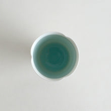画像をギャラリービューアに読み込む, 青白磁髙杯 / 村田匠也
