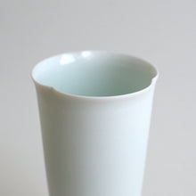画像をギャラリービューアに読み込む, 青白磁髙杯 / 村田匠也