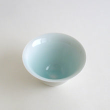 Load image into Gallery viewer, 青白磁反り鉢 / 村田匠也