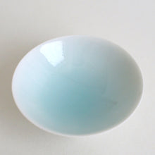 画像をギャラリービューアに読み込む, 青白磁杯 / 村田匠也