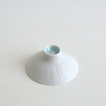 画像をギャラリービューアに読み込む, 青白磁杯 / 村田匠也