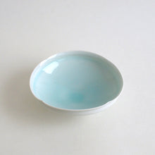 画像をギャラリービューアに読み込む, 青白磁輪花小向付 / 村田匠也