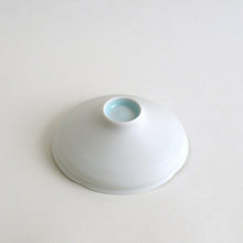 画像をギャラリービューアに読み込む, 青白磁輪花小向付 / 村田匠也