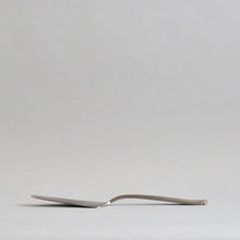 画像をギャラリービューアに読み込む, ryo ケーキサーバー / 竹俣勇壱