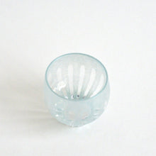 画像をギャラリービューアに読み込む, renぐい呑み(バルーンS)ライトブルー / Hiroy Glass Studio