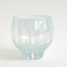 画像をギャラリービューアに読み込む, renぐい呑み(バルーンS)ライトブルー / Hiroy Glass Studio