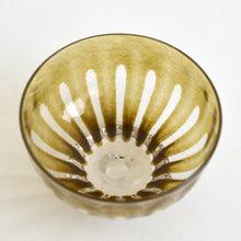 画像をギャラリービューアに読み込む, renぐい呑みφ75(オリーブ) / Hiroy Glass Studio