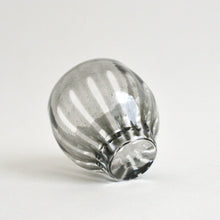 画像をギャラリービューアに読み込む, renぐい呑み(バルーンS)クリアグレー / Hiroy Glass Studio