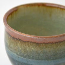 画像をギャラリービューアに読み込む, 湯呑み(壺型) / 森山窯