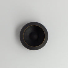 Load image into Gallery viewer, 壺 小 (縁真鍮) / 安西淳