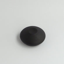 Load image into Gallery viewer, 壺 小 (縁真鍮) / 安西淳