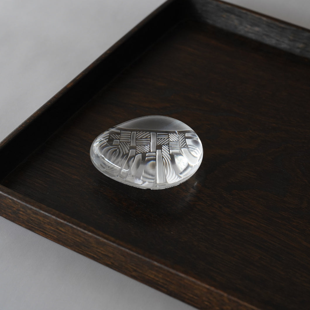 ペーパーウェイト やえ / 新田佳子