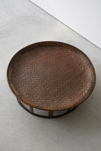 Load image into Gallery viewer, タリアン族 正円卓 濃色 / mrak
